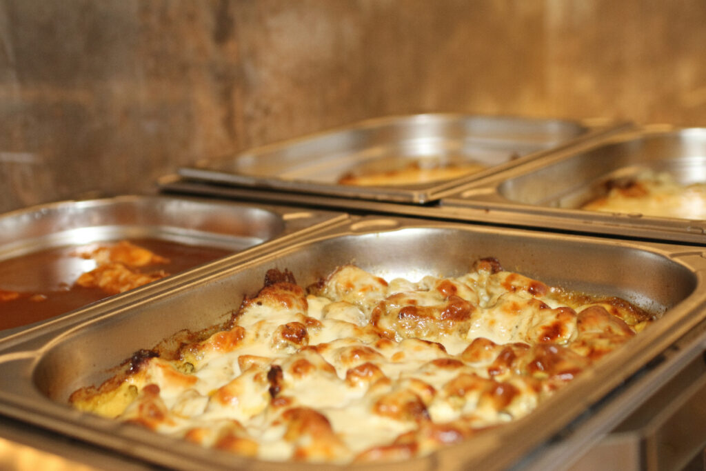 Warmes Gericht, Buffet